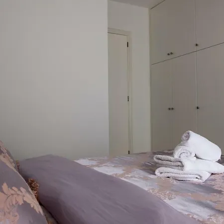 Elysia Park Modern Townhouse * Paphos
